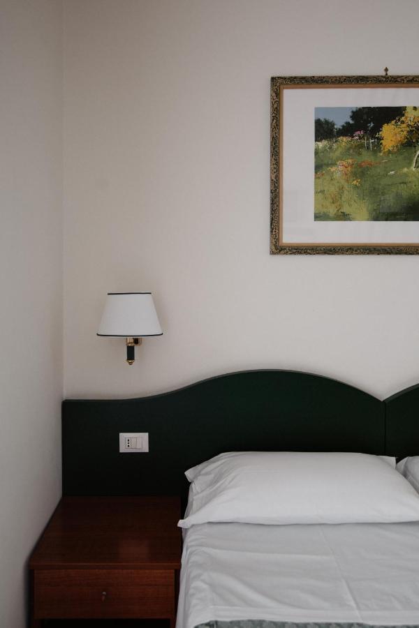 La Girandola Bed & Breakfast Рим Екстериор снимка