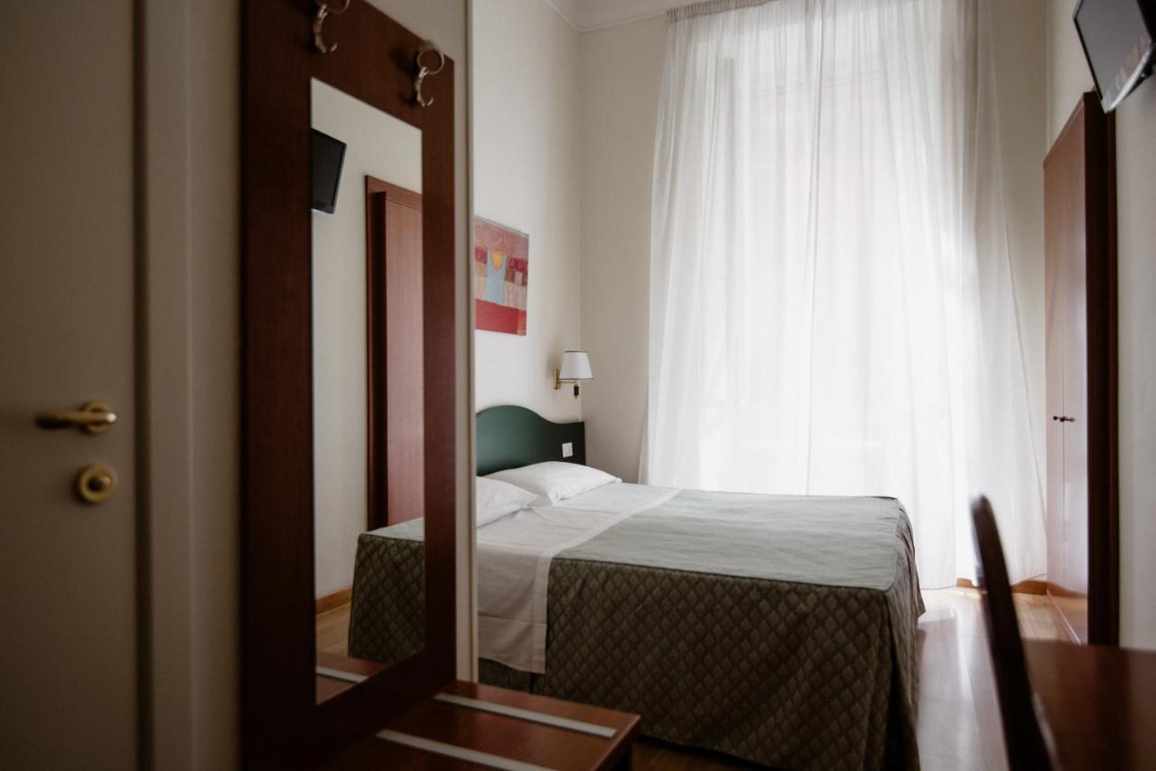 La Girandola Bed & Breakfast Рим Екстериор снимка